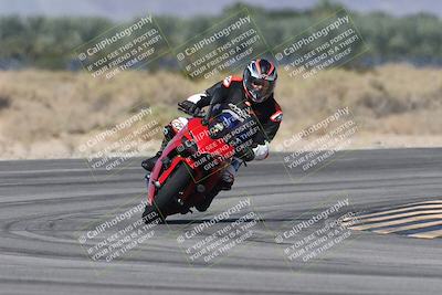 media/Oct-13-2025-Moto Forza (Mon) [[a66d839500]]/3-B Group/Session 3 (Turn 16)/